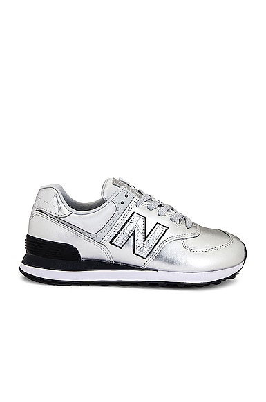 New Balance 574 Sneakers in Silver 