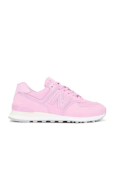 New Balance 574 Sneaker in Pink Sugar