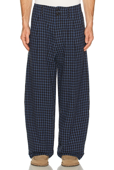 Wide Leg Pleated Trouser