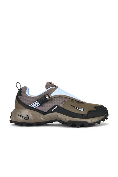 Nike Acg Phassad in Cave Stone, Aluminum, & Black