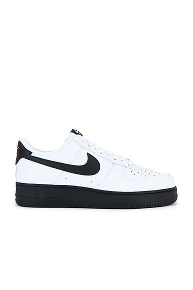 Nike Air Force 1 '07 in White & Black