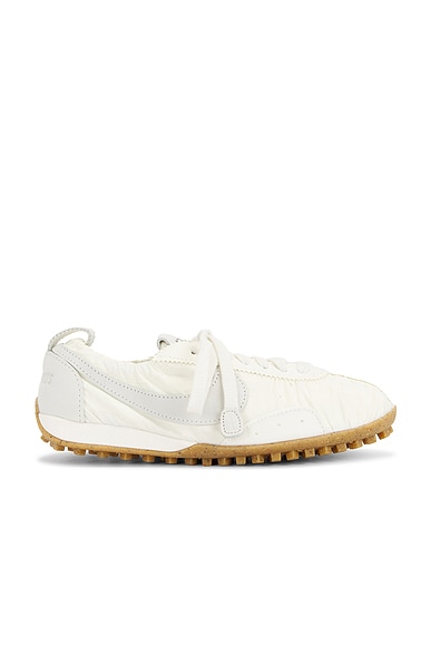 Nike Jacquemus Moon Sneaker in Soft Pearl & Sail