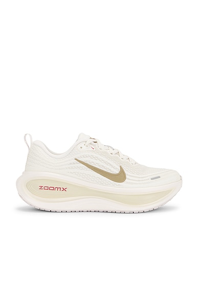 Vomero Plus Sneaker
