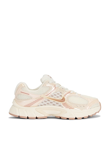 Nike V5 Runner Sneaker in Soft Pearl, Particle Pink, & Pearl White