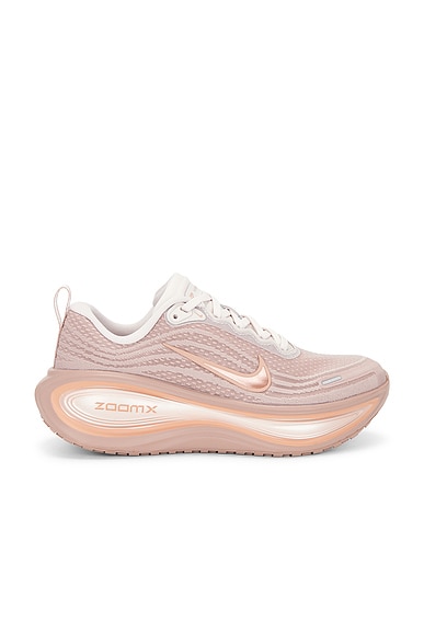 Nike Vomero Plus Sneaker in Particle Pink, Metallic Rose Gold, & Silt Red