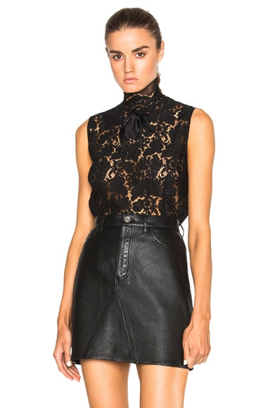 No. 21 Lace Top in Black | FWRD