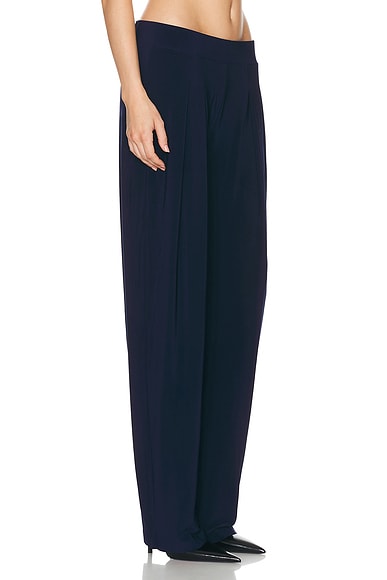 Shop Norma Kamali Low Rise Pleated Trouser In True Navy