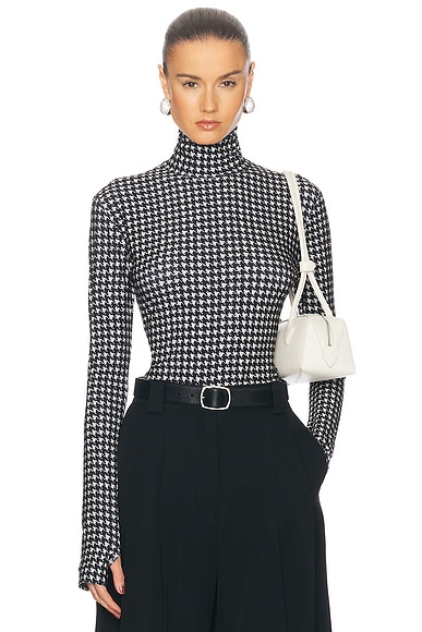 Slim Fit Longsleeve Turtleneck Top