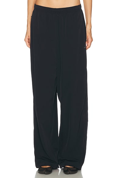 NikeSKIMS Nylon Pant in Obsidian