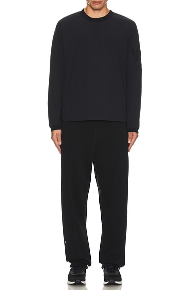 Studio Pullover