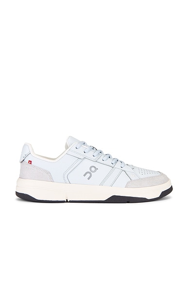 On The Roger Clubhouse Sneakers in Arctic & Ivory
