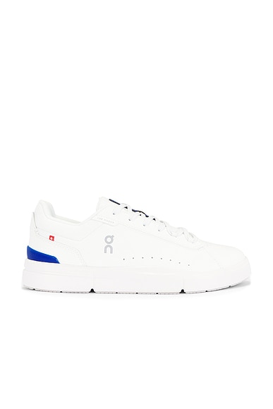 On The Roger Advantage Tennis Shoe in White & Indigo