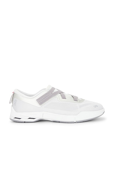 x Zendaya Cloudnova Moon