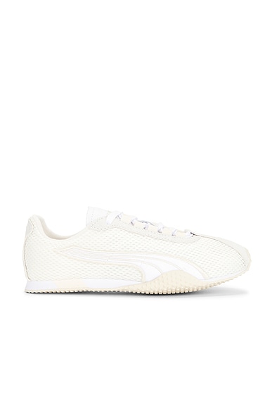 Puma Select H-Street Sneaker in Warm White & Alpine Snow