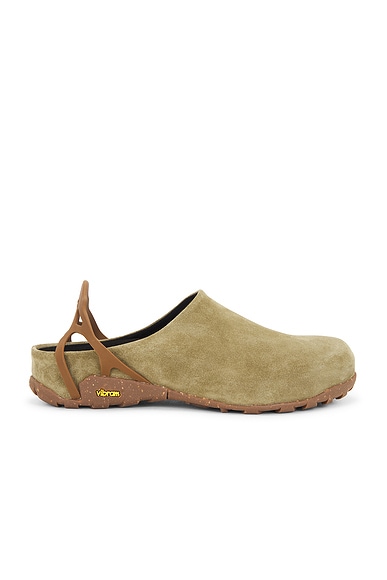 Fedaia Clog in Olive