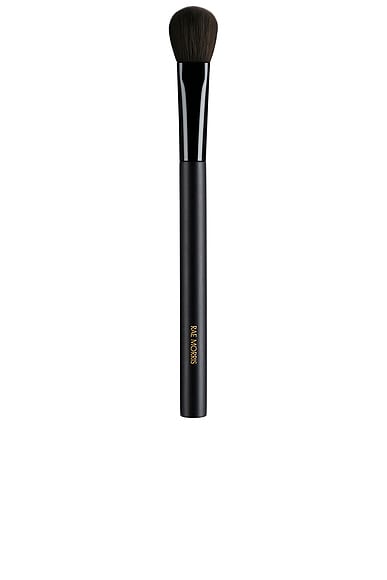 Deluxe Oval Shadow Brush