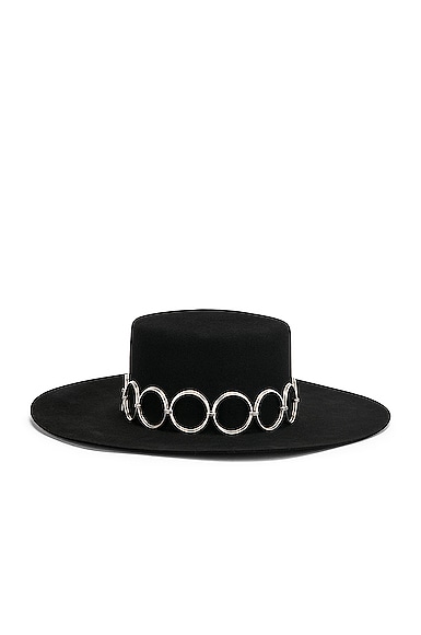 Circle Belt Hat