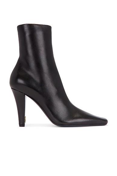Saint Laurent Josie Boot in Nero
