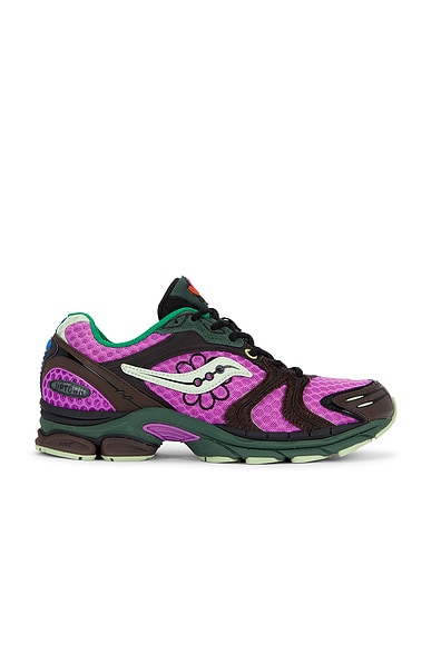 Saucony x Jae Tips Progrid Triumph 4 Sneaker in Violet & Earth