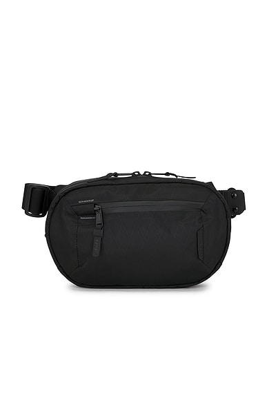 Sympl Commuter Sling X-Pac 2.5L in Black
