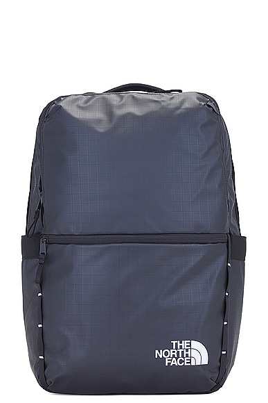 The North Face Base Camp Voyager Daypack in Tnf Black & Tnf White