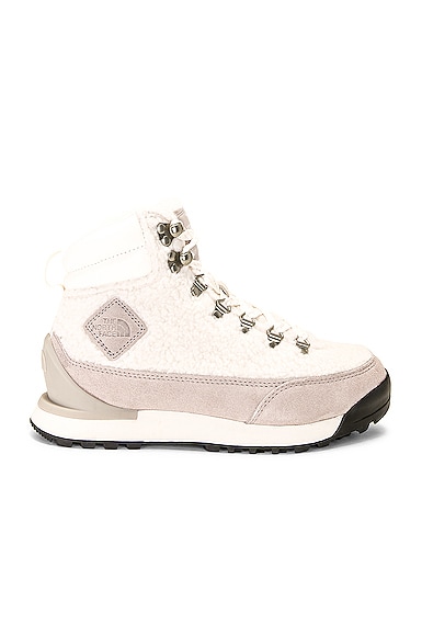 The North Face Back To Berkeley Iv High Pile Boot in Gardenia White & Silver Grey