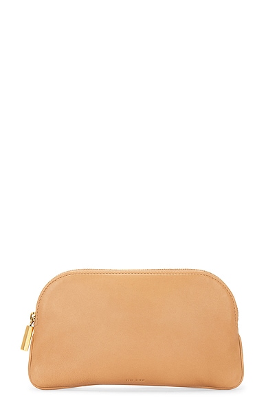 Shop The Row Ew Circle Pouch In Cream Ang
