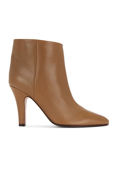 The Row Prudens Boot in Fawn