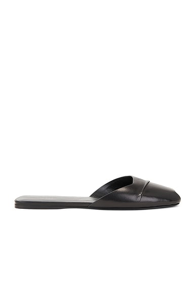 By far sonia sandal store
