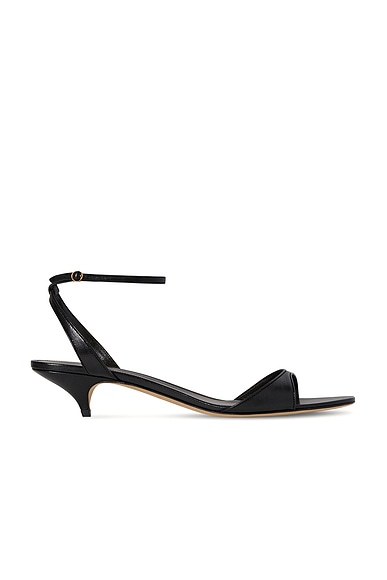 Vika Sandal