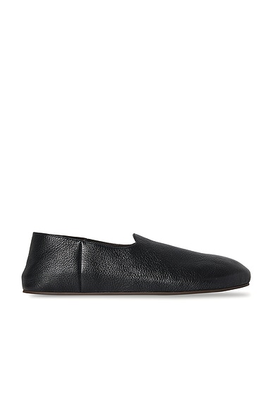 Saint Laurent Mami Flat in Nero | FWRD