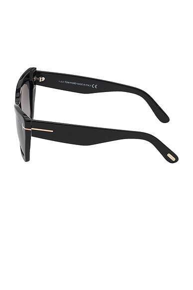 Tom Ford Wyatt Sunglasses In Shiny Black & Gradient Smoke Lens