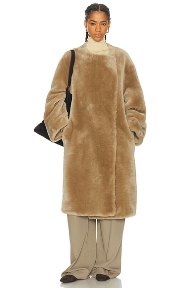 Toteme Collarless Shearling Coat in Rye