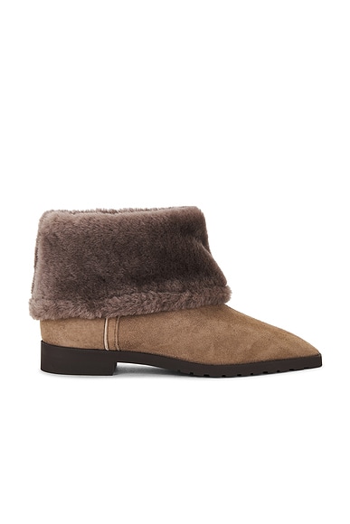 Toteme Fold-down Shearling Boot in Taupe
