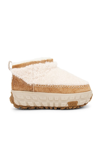 Venture Daze Ultra Mini Cozy Boot
