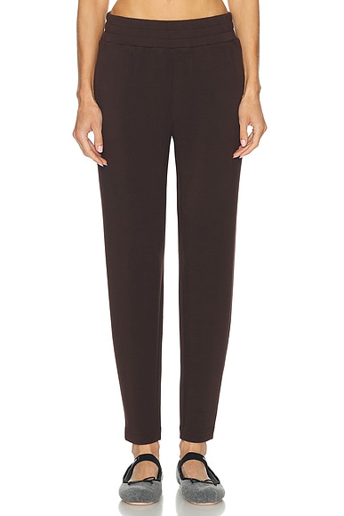 The Slim 27.5" Pant