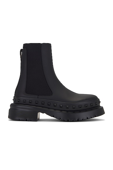Valentino M-way Rockstud Ankle Boot In Calfskin Leather In Black