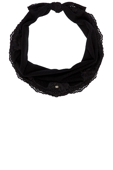Valentino Garavani Knitted Scarf in Nero