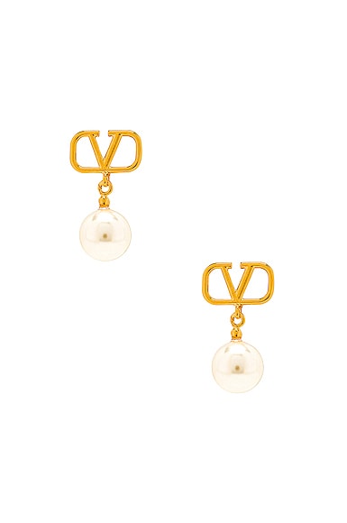 Valentino Garavani V Logo Signature Pearl Earrings in Oro & Cream