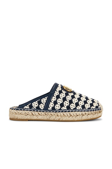 V Logo Signature Mule Espadrilles