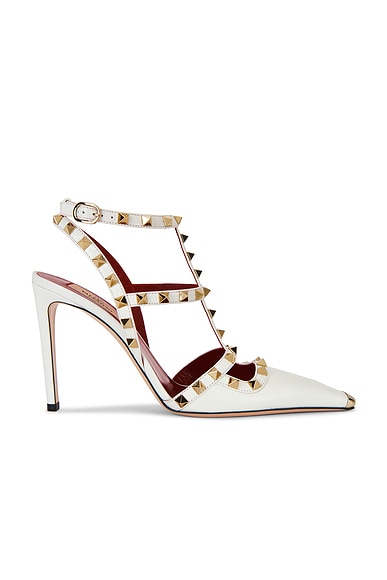 Valentino Garavani Rockstud Ankle Strap Pump in Bianco