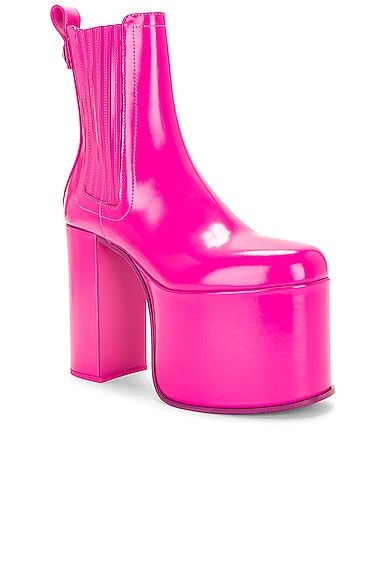 Shop Valentino Club Beatle Boot In Pink