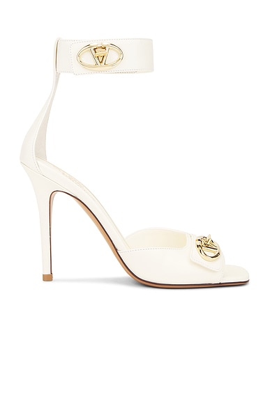 【VALENTINO】IVORY アイレット デザイン アンクル ブーツ VALENTINO】IVORY アイレット デザイン アンクル ブーツ