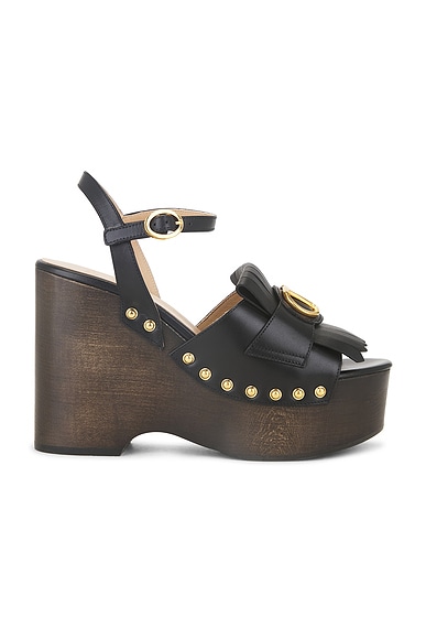 Valentino Garavani V Logo Signature Clog in Nero