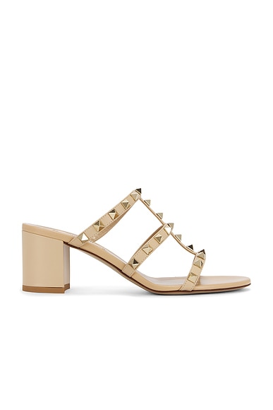 Valentino Garavani Rockstud Slide in Sabbia