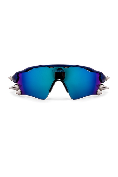VETEMENTS Oakley 200 Sun Glasses in | FWRD