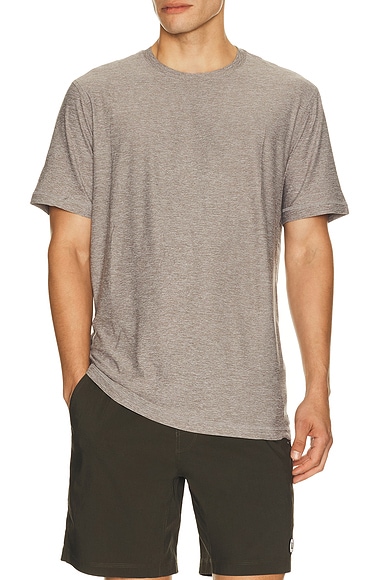 Vuori Strato Tech Tee in Heather Grey