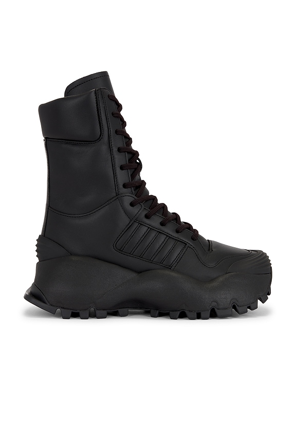 yeezy season 5 boots on feet