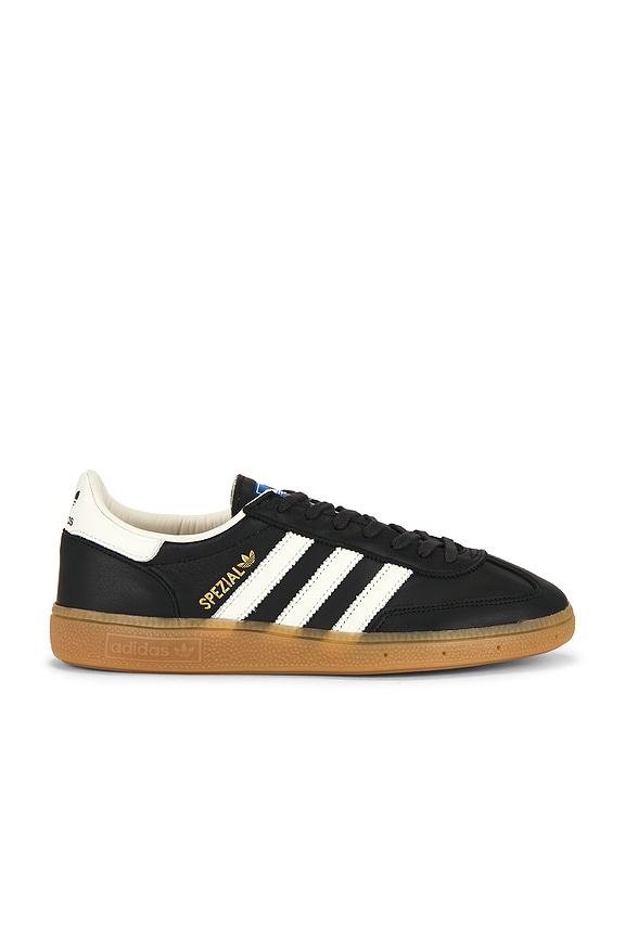 靴 adidas Originals SAMBAE W MNT adidas Originals Samba Og Sneaker in Core Black, White, & Gum3 | FWRD