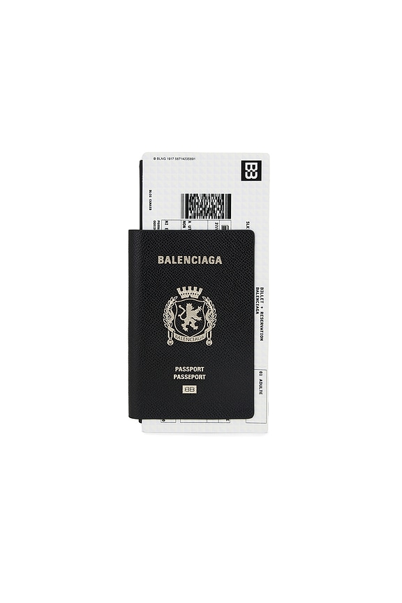 Balenciaga PASSPORT ケース - Black | FWRD